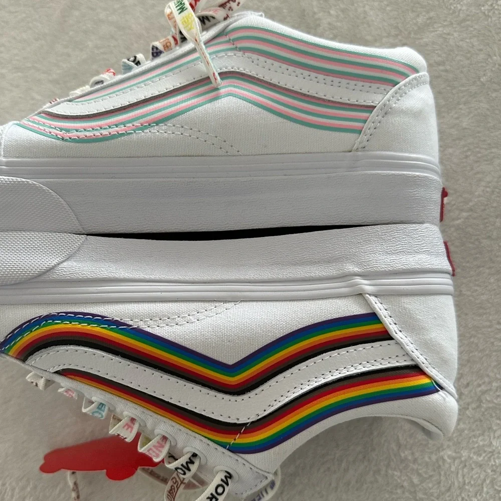 Vans Old Skool Pride Sneakers - Picture 4 of 13